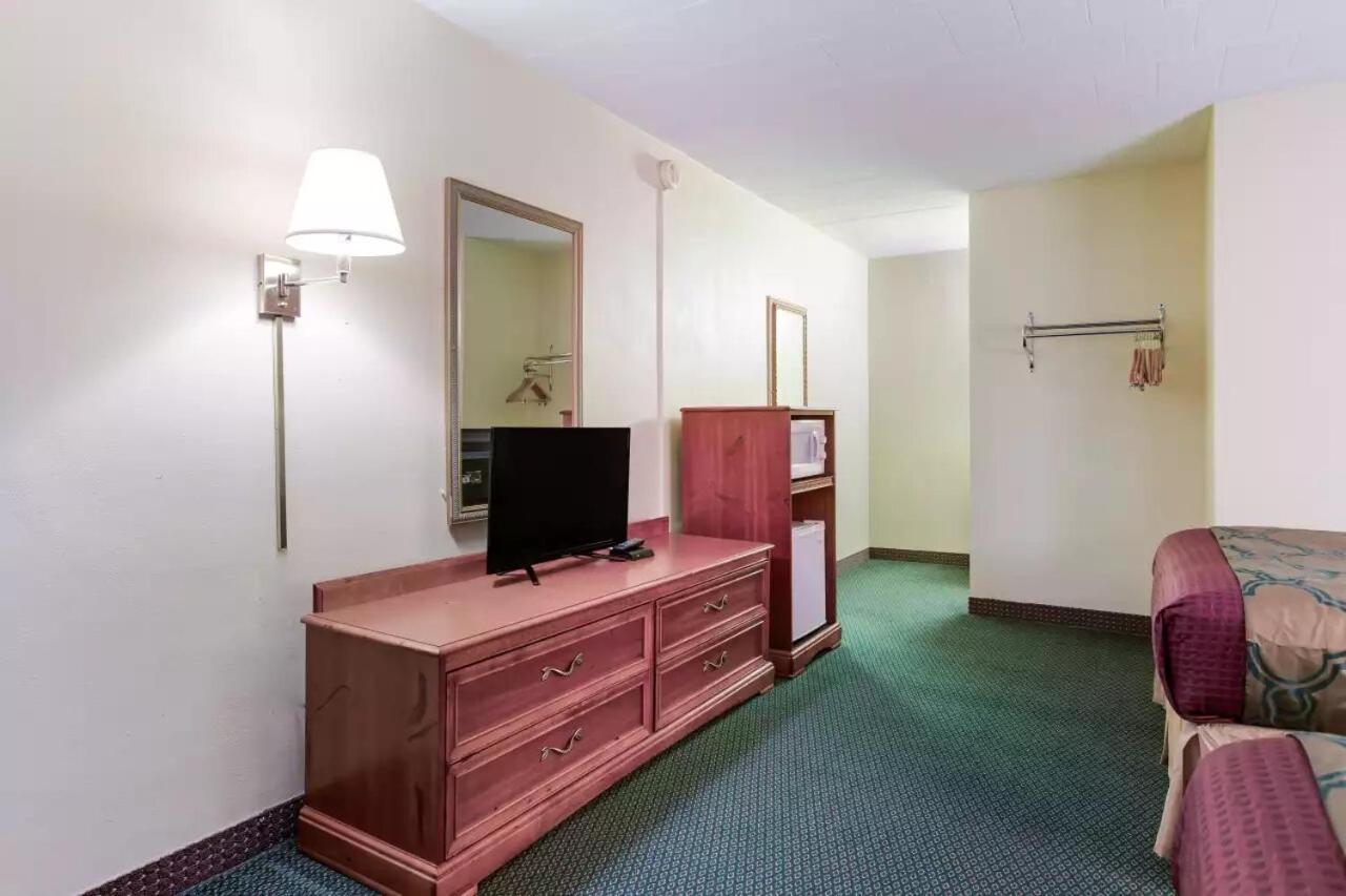 Royal Inn Клирфилд Экстерьер фото